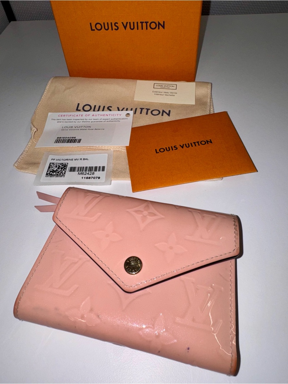 Louis Vuitton Vernis Victorine Wallet Rose Ballerine